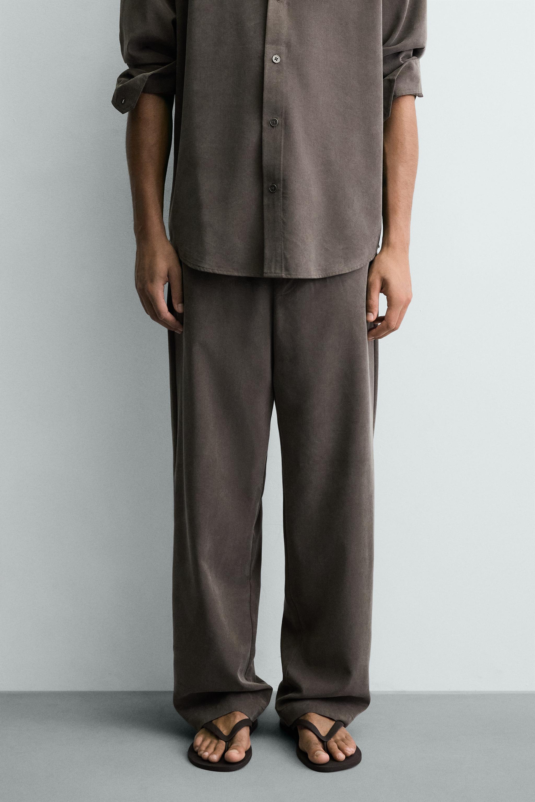 RELAXED FIT FLOWY PANTS