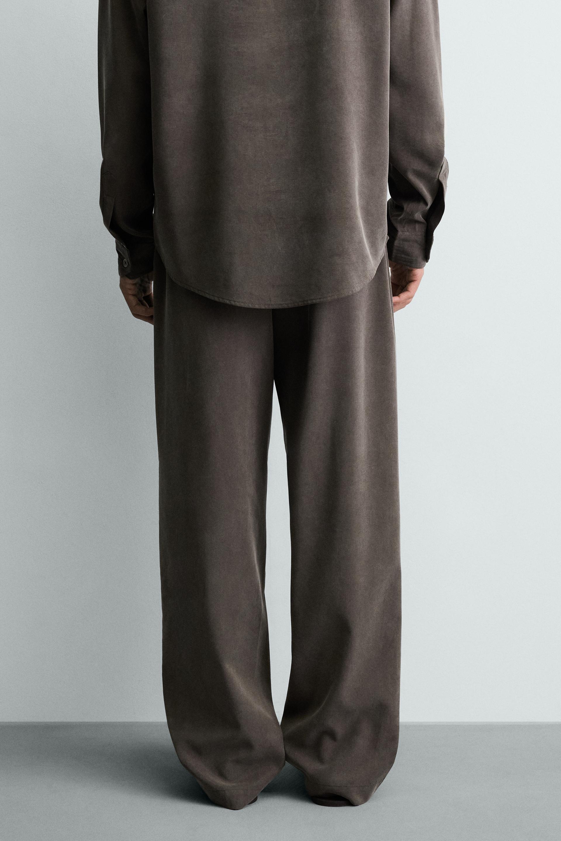RELAXED FIT FLOWY PANTS