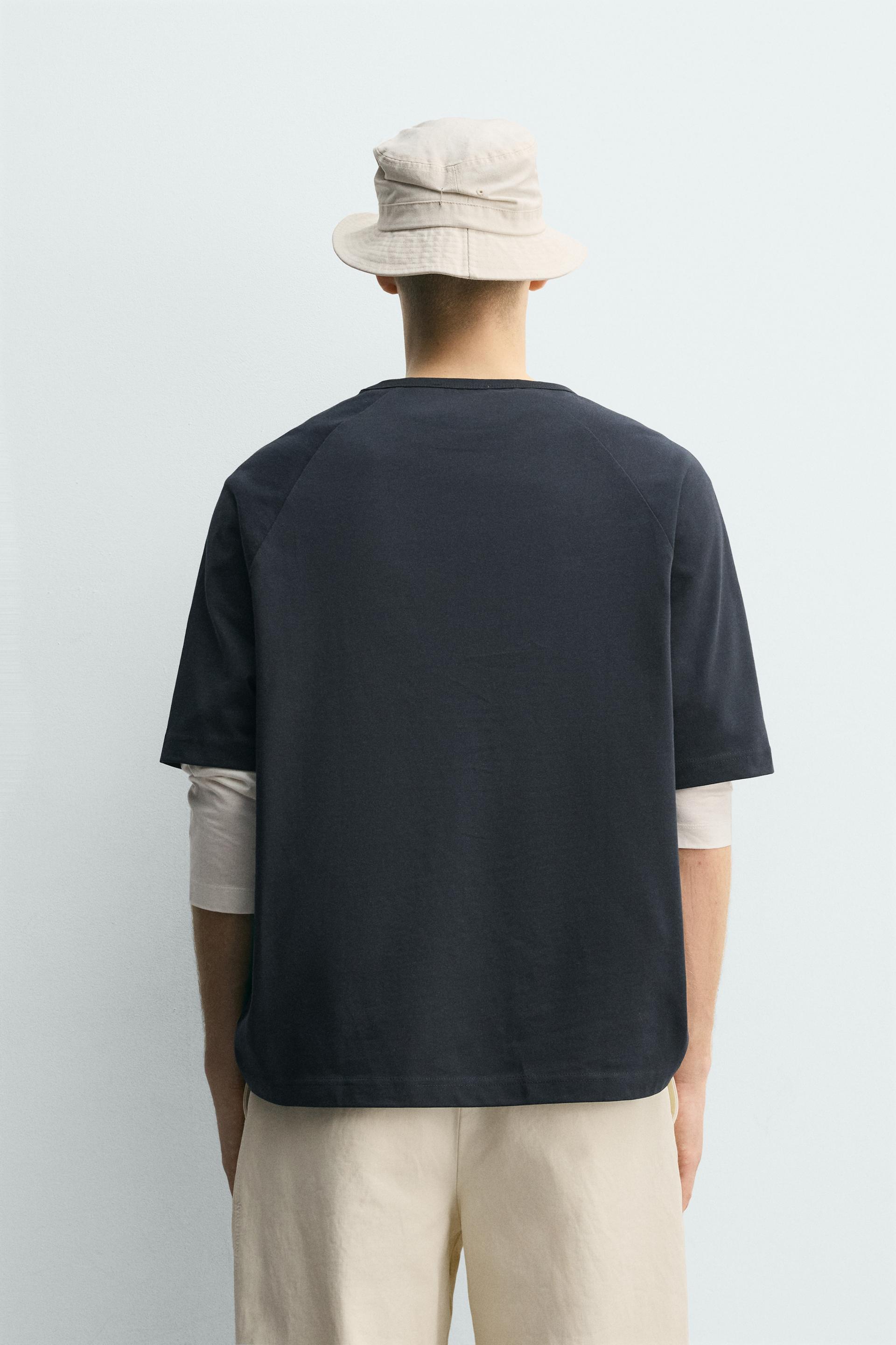 RELAXED FIT RIVET POCKET T-SHIRT