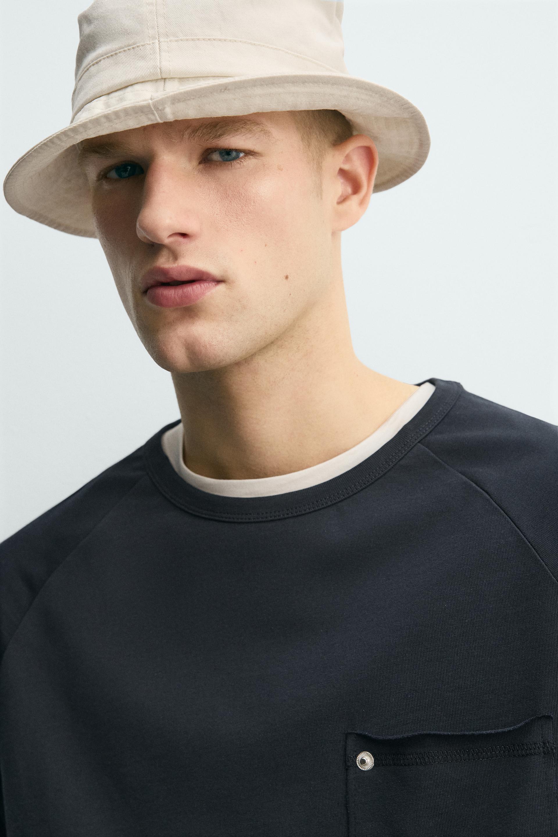 RELAXED FIT RIVET POCKET T-SHIRT